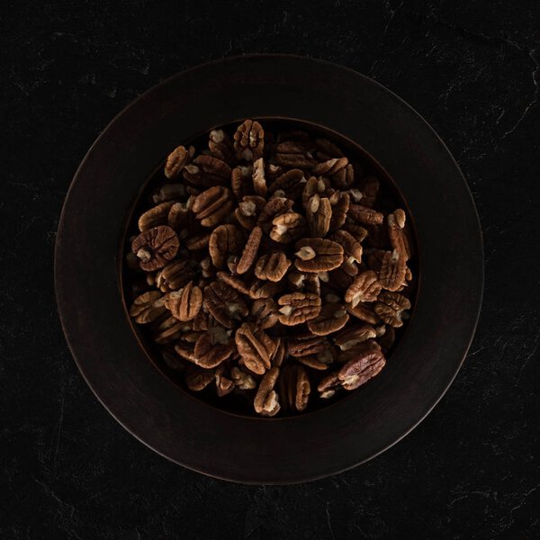 pecan nuts in bowl