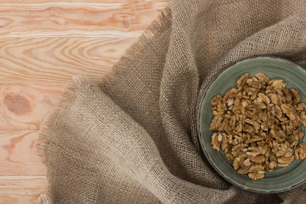 Shelled walnuts in bowl — Stock Photo, Image