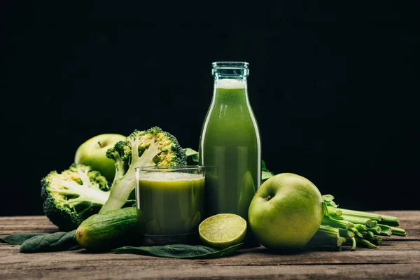 Fresh food and detox drink — Stock Photo, Image