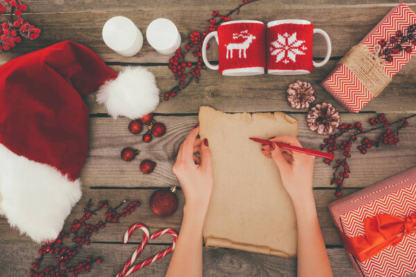 writing on papyrus christmas list