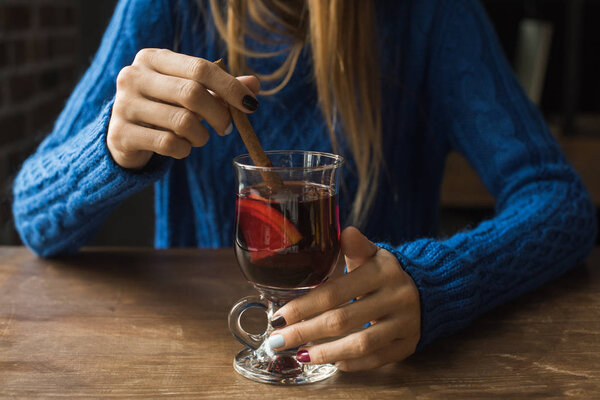 woman with mulled wine  