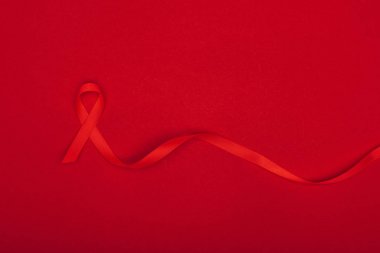 piros aids-szalag