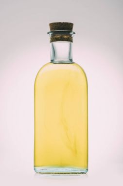 Zeytin yağı şişesi