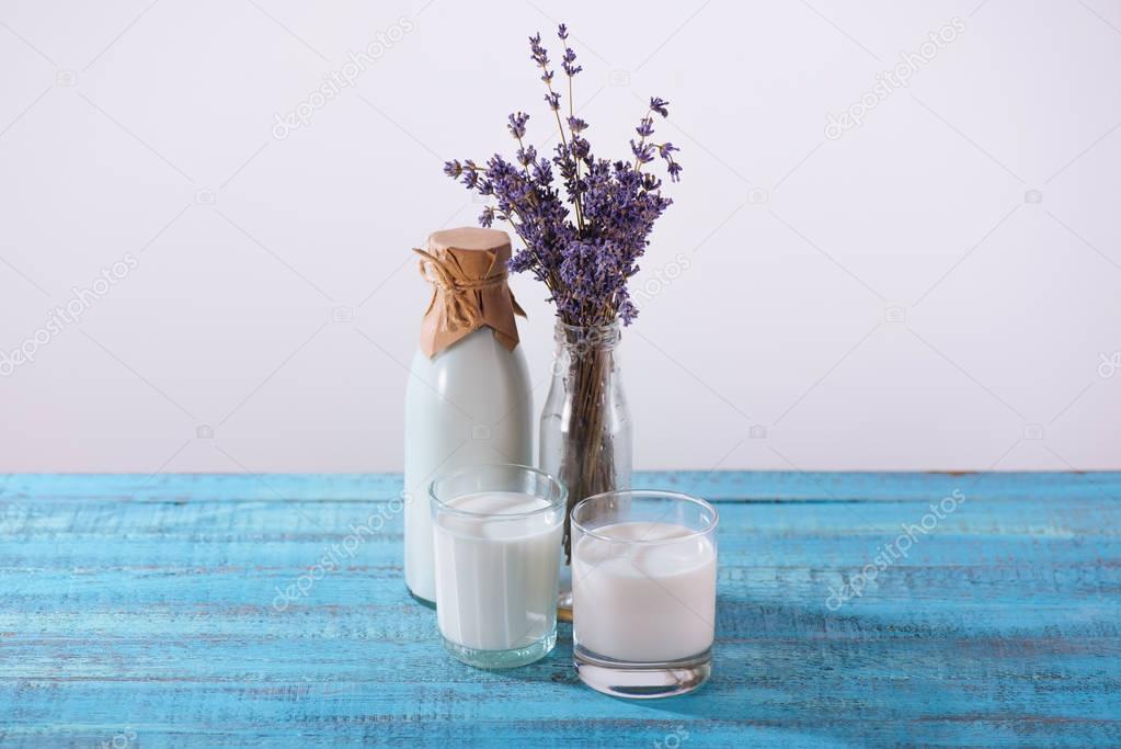 fresh milk with lavender 