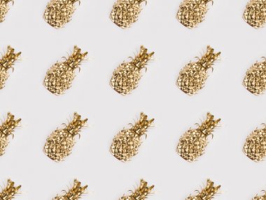 tam çerçeve gri izole düzenlenen altın ananas