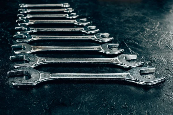 Close View Metal Wrenches Dark Surface — Stock Photo, Image