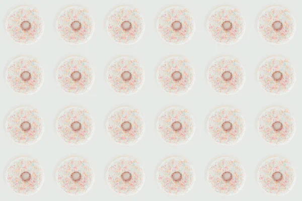 Top View White Glazed Doughnuts Seamless Pattern Isolated White — Free Stock Photo