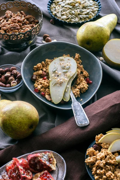 Overhead View Bowl Granola Pear Tabletop — Free Stock Photo