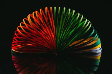 siyah renkli quilling kağıt eğrileri