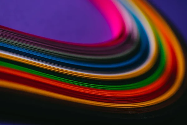 Цветные Яркие Перья Бумажные Полоски Фиолетовый — стоковое фото