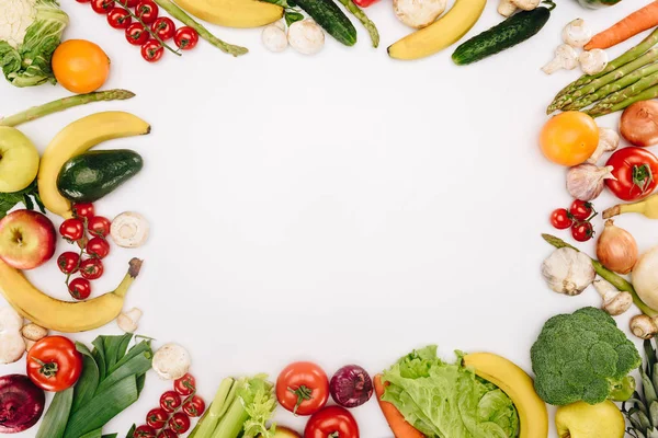 Blick Von Oben Auf Gemüse Und Obst Isoliert Auf Weiß — Stockfoto