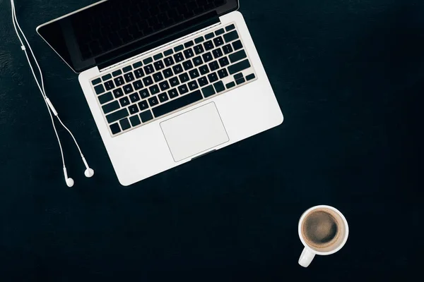 Top View Laptop Cup Coffee Isolated Black — Stock Photo, Image