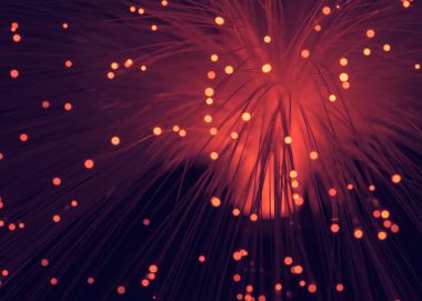 bulanık parlayan kırmızı fiber optik, iletişim teknolojisi