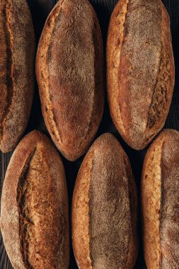 üst görücü usulü fırından yeni çıkmış ekmek loafs
