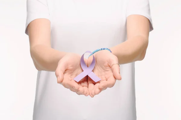 Cropped Shot Woman Holding Purple Awareness Ribbon General Cancer Awareness — Stock Photo, Image