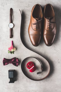 düz lay damat gri yüzeyi için erkek düğün Aksesuar