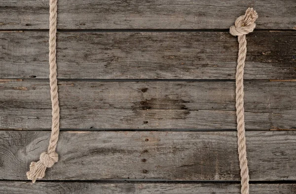 Płaskie Lay Morskich Liny Węzłów Grunge Drewniany Blat — Zdjęcie stockowe