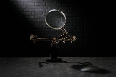 Büyüteç tablo ile Repairer ekipman