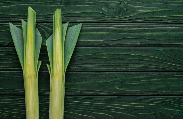 Top View Green Leek Wooden Tabletop Healthy Eating Concept — Stock Photo, Image