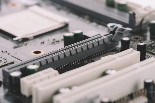 Placa Base Estándar Con Condensadores Elementos Electrolíticos — Foto de Stock