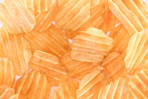 Vollbild Ansicht Von Knusprigen Ungesunden Kartoffelchips Hintergrund Auf Weißem Hintergrund — Stockfoto