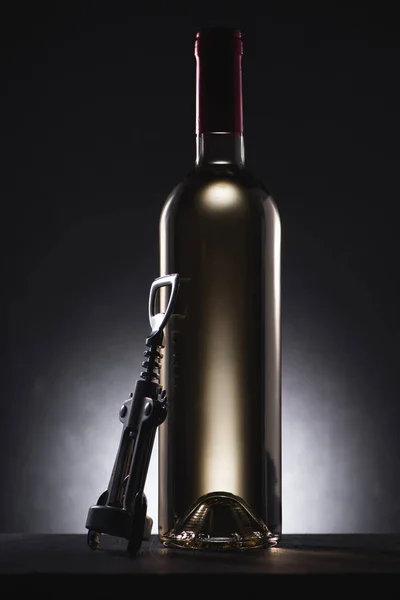 Close Shot Bottle White Wine Corkscrew Black — Free Stock Photo