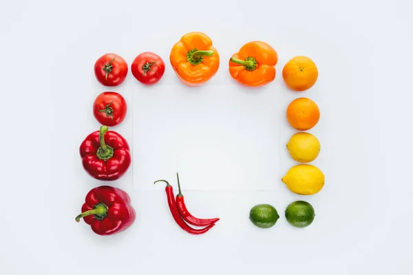 Vista Superior Del Marco Verduras Frutas Deliciosas Colores Aislados Blanco — Foto de Stock