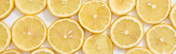 Top View Ripe Fresh Yellow Lemon Slices Pattern White Background — Stock Photo, Image