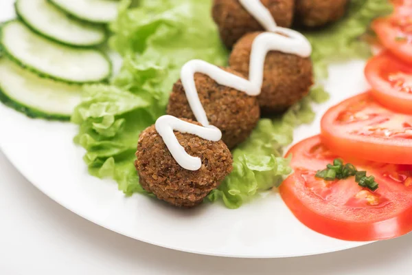 Close View Falafel Sauce Plate Sliced Vegetables White Background — Stock Photo, Image