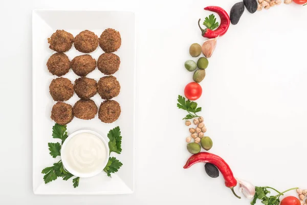 Top View Vegetables Arranged Frame Falafel Plate Sauce White Background — Stock Photo, Image