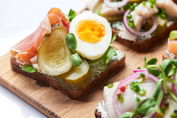 Selective Focus Ham Pickled Cucumber Half Boiled Egg Danish Smorrebrod — Stock Photo, Image