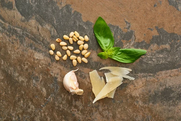 Draufsicht Auf Pesto Sauce Frische Zutaten Auf Steinoberfläche — Stockfoto