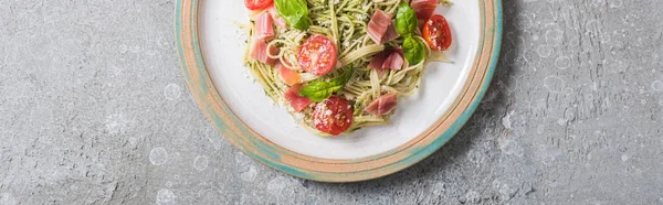 Top View Cooked Pappardelle Tomatoes Basil Prosciutto Plate Grey Surface — Stock Photo, Image