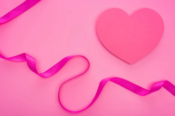 Top View Empty Paper Heart Ribbon Isolated Pink — Stock Photo, Image