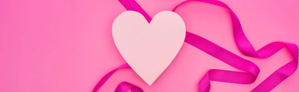 Top View Empty Paper Heart Ribbon Isolated Pink Panoramic Shot — Stock Photo, Image