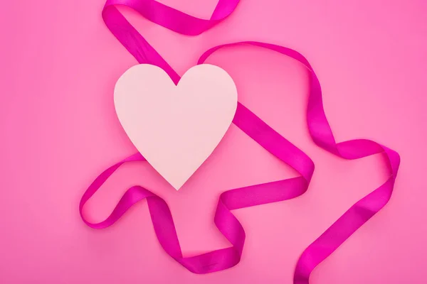 Top View Empty Paper Heart Ribbon Isolated Pink — Stock Photo, Image