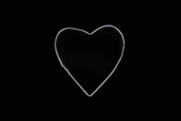 Vista Superior Alambre Metal Forma Corazón Aislado Negro —  Fotos de Stock