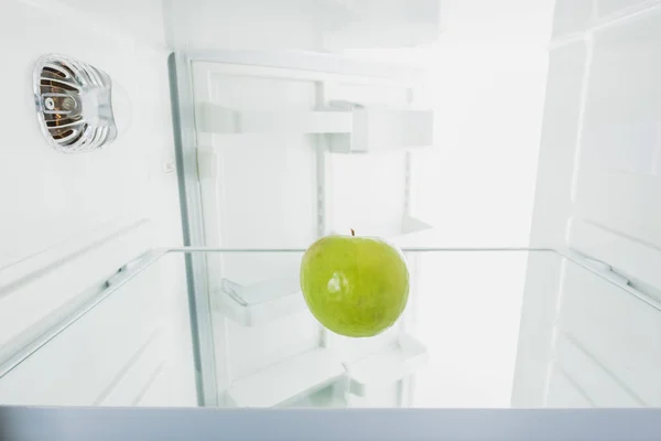 Juicy Green Apple Refrigerator Open Door Isolated White — Stock Photo, Image