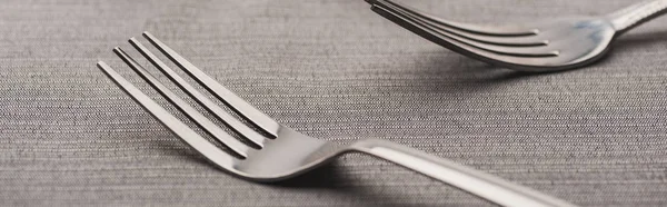 Selective Focus Two Forks Grey Tablecloth Panoramic Shot — Stock Photo, Image