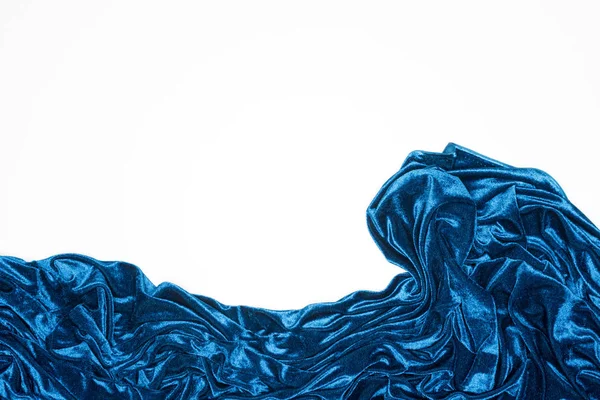 Вид Зверху Синю Хвилясту Оксамитову Тканину Ізольовано Білому — стокове фото