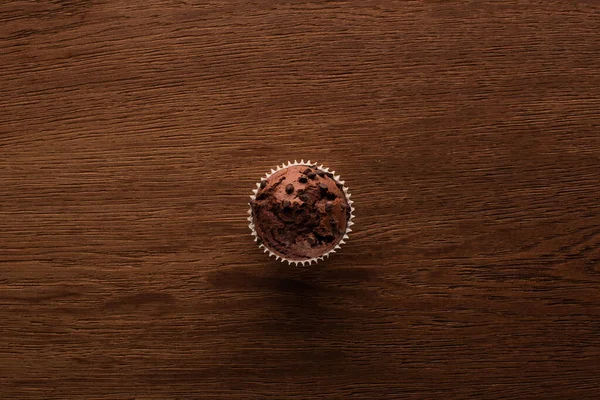 Top View Fresh Chocolate Muffin Wooden Surface — Stock Photo, Image