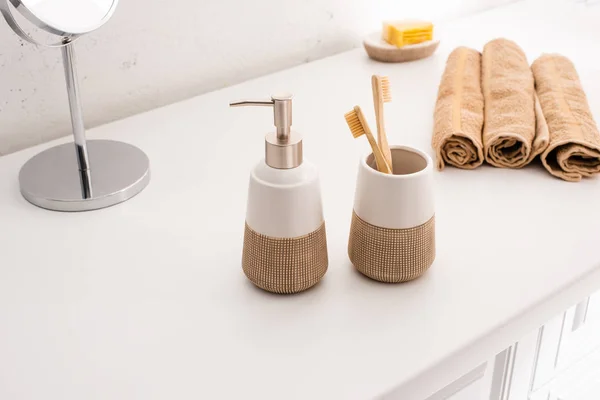 Selectieve Focus Van Hygiëne Objecten Badkamer Zero Waste Concept — Stockfoto