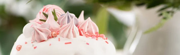 Close View Delicious Easter Cake White Glaze Meringue Panoramic Shot — Stock Photo, Image