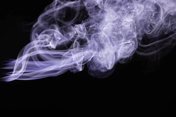 Μοβ Πολύχρωμο Ρέει Καπνό Μαύρο Φόντο — Φωτογραφία Αρχείου