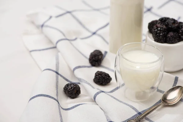 Selective Focus Bottle Glass Yogurt Teaspoon Sugar Bowl Blackberries Fabric — Stock Photo, Image