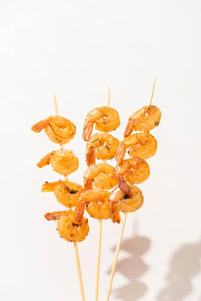 Tasty Fried Prawns Skewers White Background — Stock Photo, Image