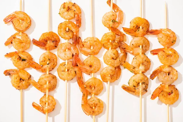 Top View Delicious Fried Prawns Skewers White Background — Stock Photo, Image