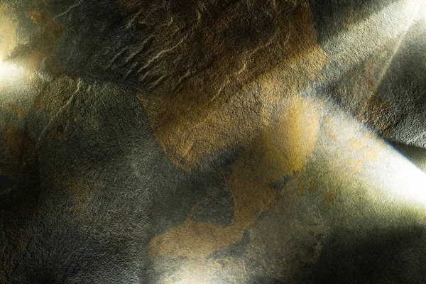 Licht Prisma Met Balken Donkere Stenen Textuur Achtergrond — Stockfoto