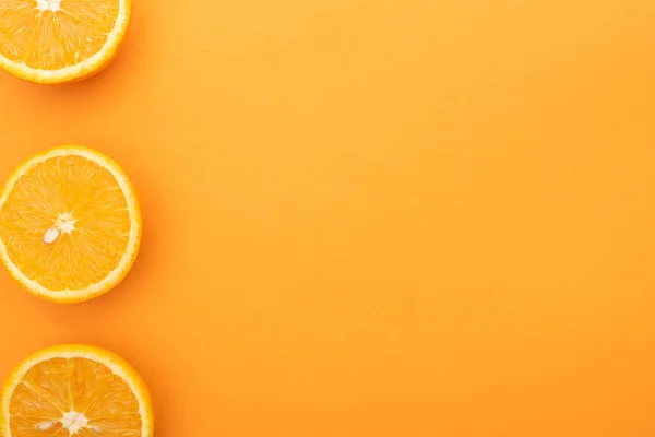 Top View Ripe Juicy Orange Slices Colorful Background Copy Space — Stock Photo, Image