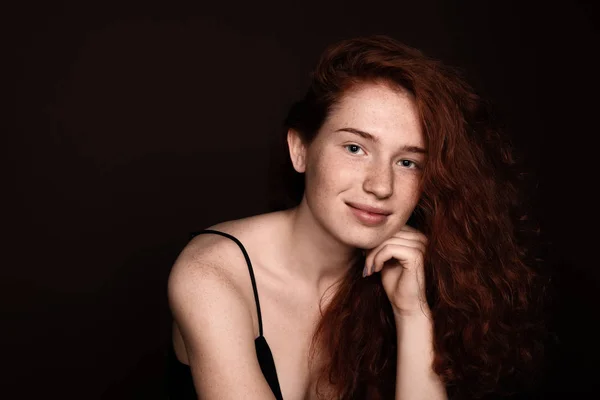 Redhead woman with perfect skin — Stock Photo